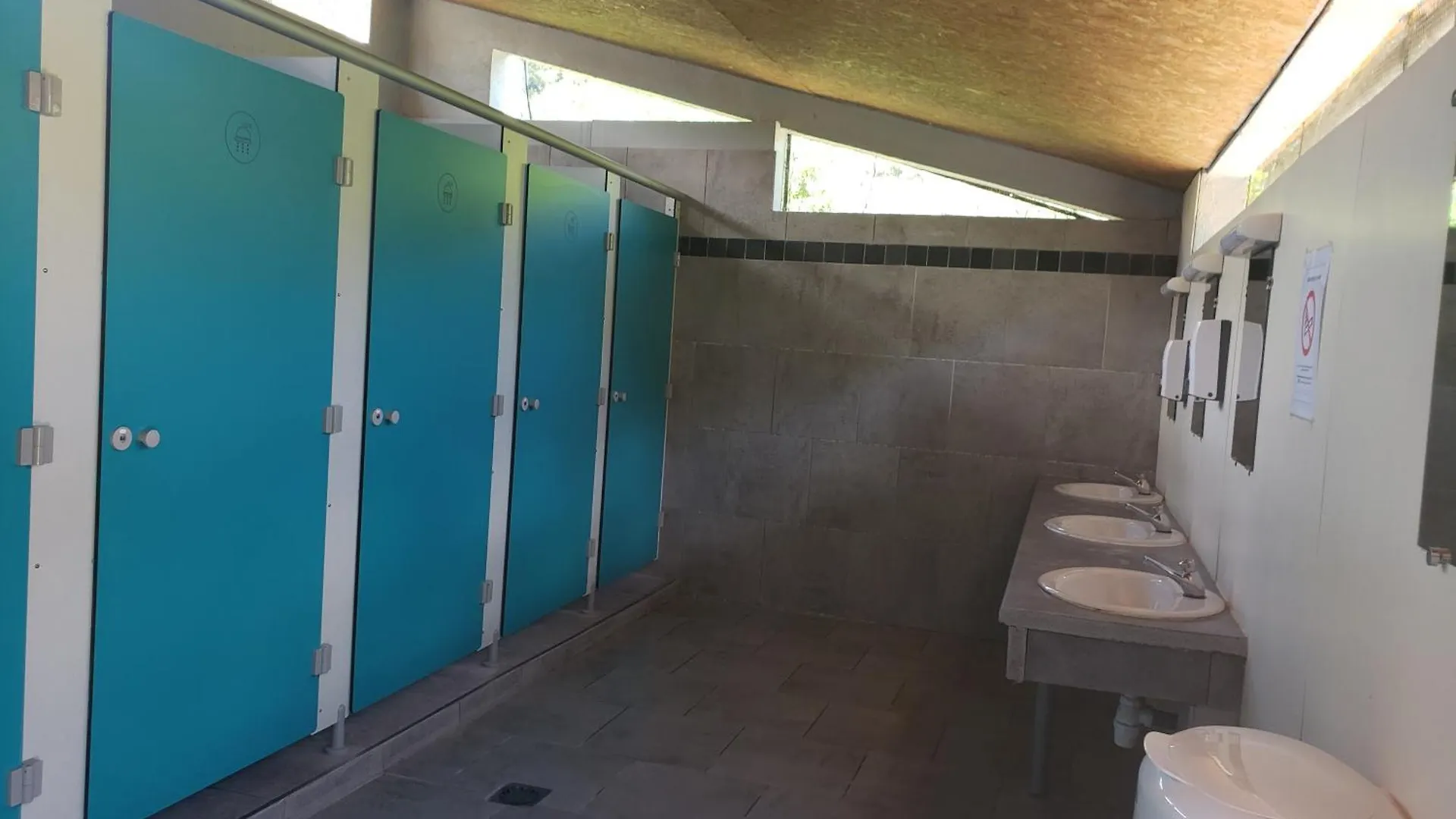 Le Moulin D'Onclaire Camping Et Chambres D'Hotes Coux Frankrijk