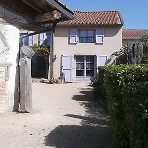 Du Roy D'amont Plaine De L'ain Parking Et Local Velo Lagnieu